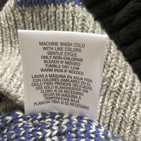 Shawl collar Button-down Sweater - Picture 8 of 11